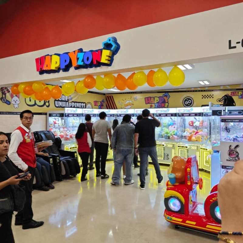 HAPPYZONE Claw Machine Store Grand Opening in Mexico